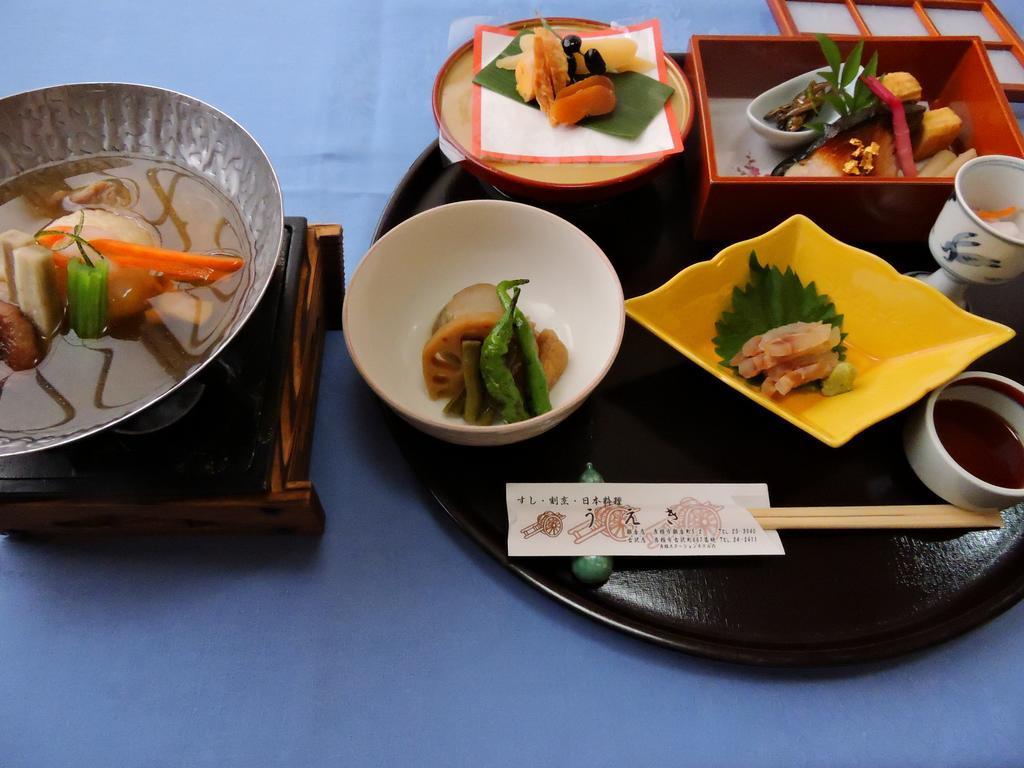 Hikone Station Hotel Екстер'єр фото
